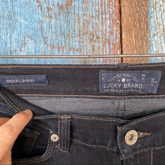 Lucky Brand Brooke Skinny Dark Wash Jean - Picture 2 of 6